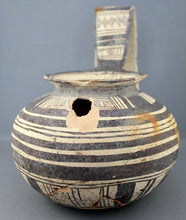 Ancient Daunian Kyathos Pottery Vase