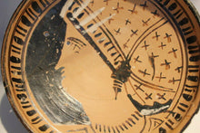 Ancient Campania Red-Figure Plate  古代坎帕尼亚基座板