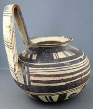 Ancient Daunian Kyathos Pottery Vase