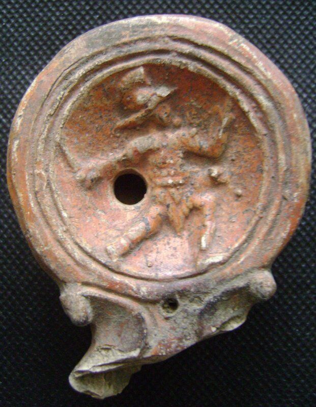 Ancient Roman Murmillo Gladiator Oil Lamp